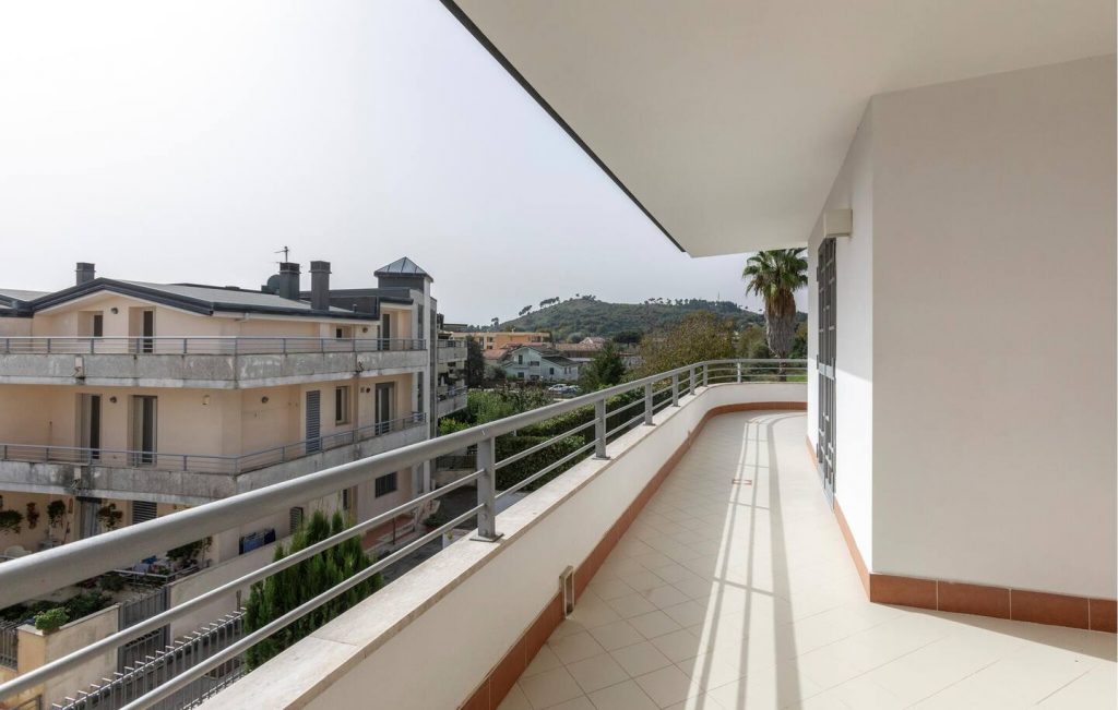 d63fd6cc fbfa 4665 85f7 6100fa475ecf